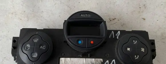 Renault Megane II Climate control unit