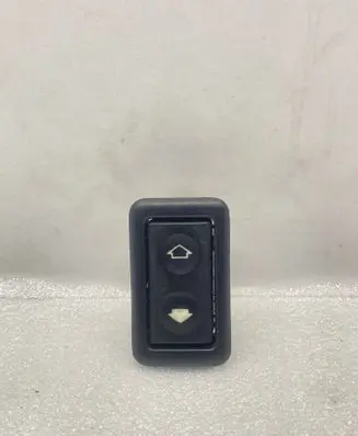 BMW 3 E36 Electric window control switch 8368941