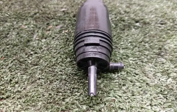 BMW 1 E81 E87 Windscreen/windshield washer pump 67127199567