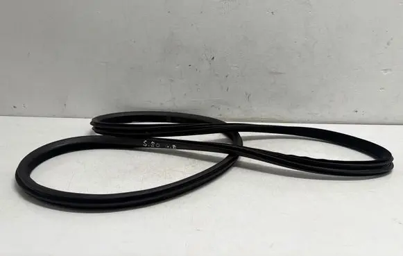Volvo S80 Rear door rubber seal (on body)