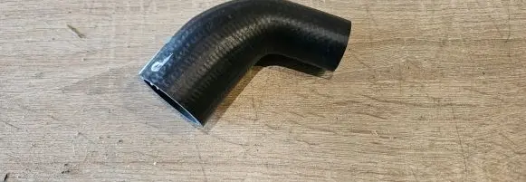 Chrysler Pacifica EGR valve line/pipe/hose 05281525AA