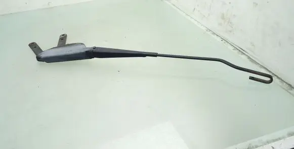 Mercedes-Benz C W203 Front wiper blade arm A2038200644