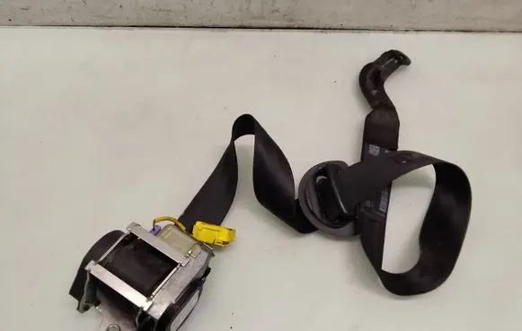 Volkswagen Golf Plus Front seatbelt 5M1857705