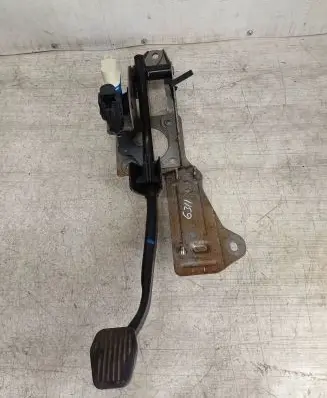 Ford Focus C-MAX Brake pedal 3M512467AN