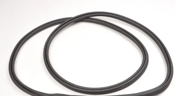 Volvo XC60 Front door rubber seal LEWY