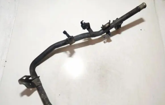 Nissan X-Trail T30 Engine coolant pipe/hose