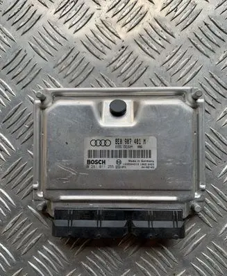 Audi A4 S4 B6 8E 8H Engine control unit/module 8E0907401M 8E0907401
