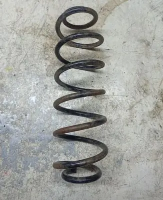 Volkswagen Golf IV Rear coil spring