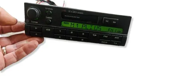 Volkswagen Golf III Radio/CD/DVD/GPS head unit 1H0035152 91825483