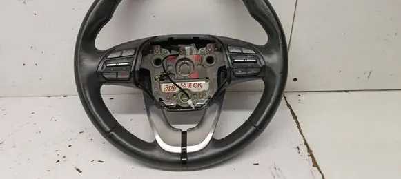 Hyundai i30 Steering wheel 