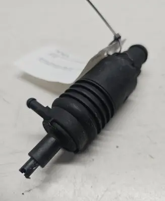 Audi A4 S4 B5 8D Windscreen/windshield washer pump 4A0955651