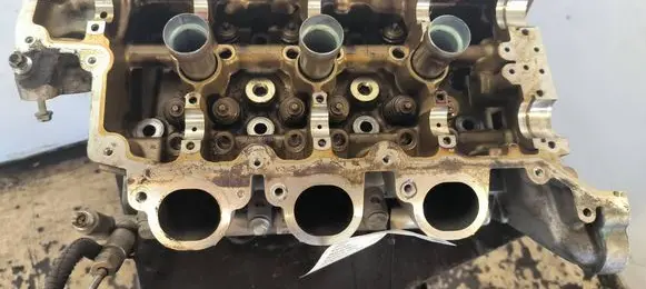 Chevrolet Camaro Engine head 12590609 037907613110