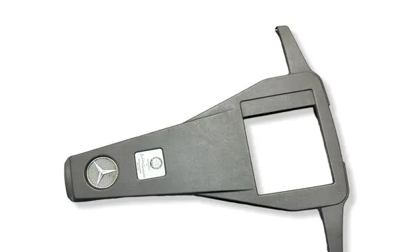 Mercedes-Benz S AMG W222 Engine cover (trim) A1570103700 BBP1B1507