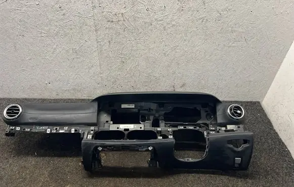 Mercedes-Benz E W213 Dashboard A2136809904