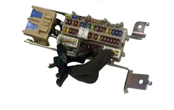 Nissan Navara D23 Fuse module 4KJ0A C30522