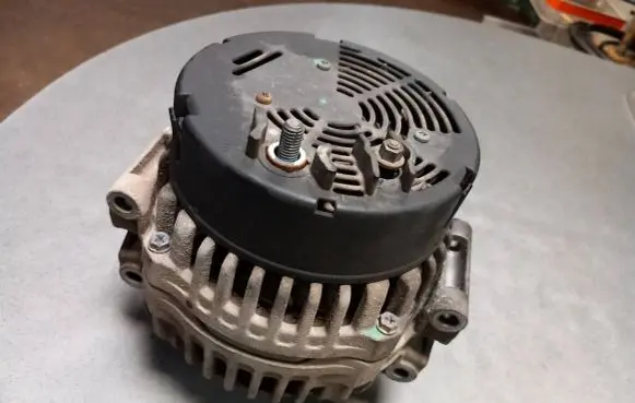 Mercedes-Benz Vito Viano W638 Generator/alternator 0123510082