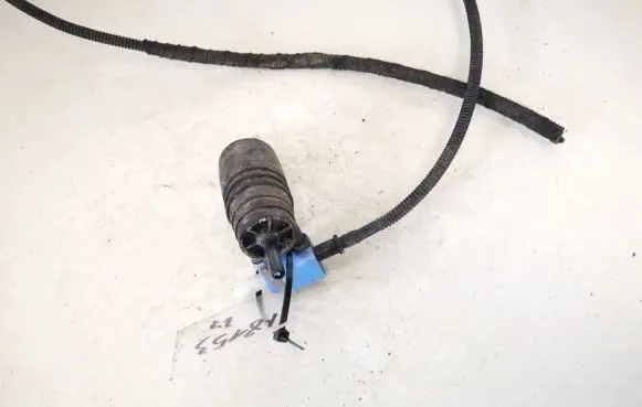 Volkswagen Transporter - Caravelle T5 Windscreen/windshield washer pump