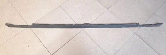 Front bumper lip