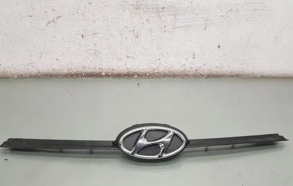 Hyundai i10 Front bumper upper radiator grill 86351-B9500