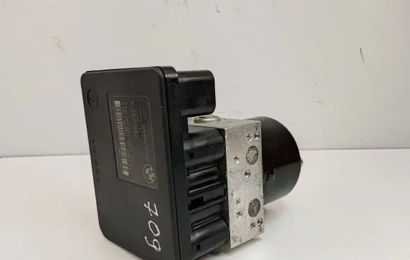 BMW 1 E81 E87 ABS Pump 6787837 34512460468 2460468