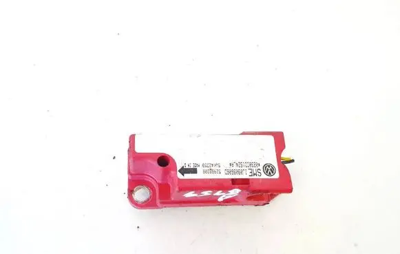 Volkswagen Golf IV Airbag deployment crash/impact sensor 52980208 ij0909606d