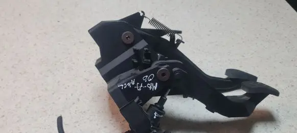 Mercedes-Benz A W169 Pedal assembly A1692901201