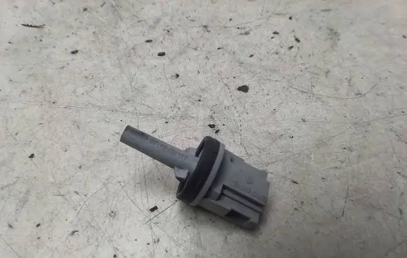 Audi A4 S4 B6 8E 8H Interior temperature sensor 1J0907543B