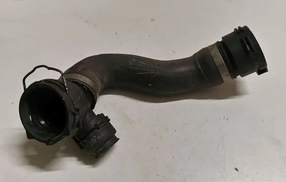 BMW X5 E70 Engine coolant pipe/hose 16185913