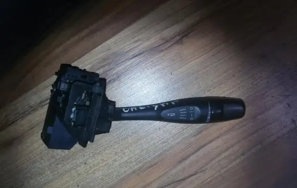 Mitsubishi Carisma Wiper control stalk
