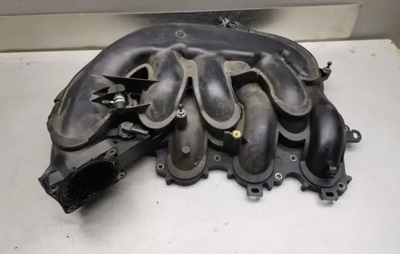 Lexus GS 300 350 430 450H Intake manifold