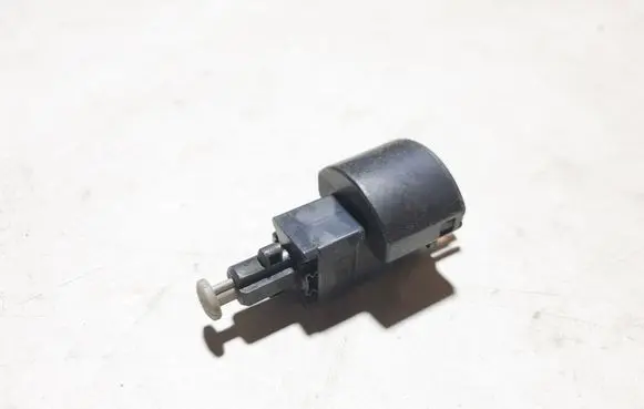 Opel Zafira A Brake pedal sensor switch 09132299 09175172 09175185
