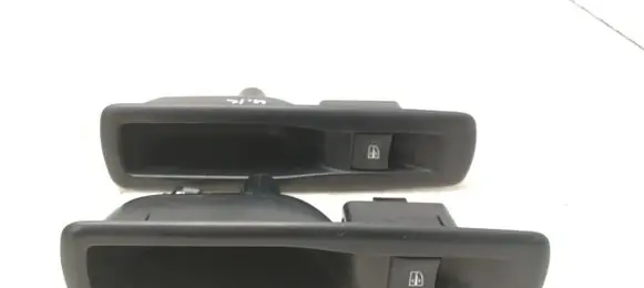 Renault Scenic III - Grand scenic III Electric window control switch 829500004R 00254250