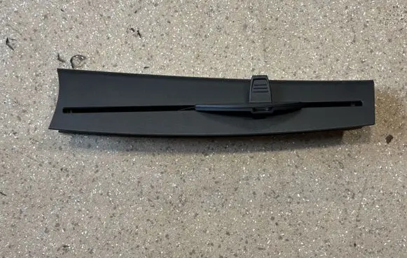 BMW M5 F90 Rear door sun blind/shade 7385394