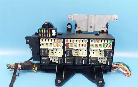 Jaguar XE Fuse module GX73147A067DB