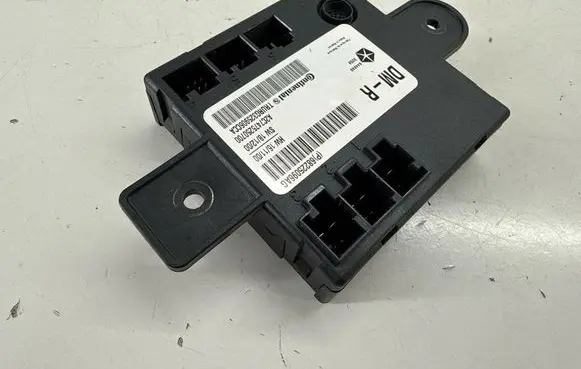 Chrysler Pacifica Door control unit/module 68225096AG 68508894AB A2C7475250700