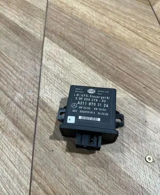 Mercedes-Benz R W251 Light module LCM A2118703126 5DF00827802