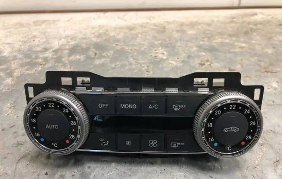 Mercedes-Benz C W204 Climate control unit 2048300590