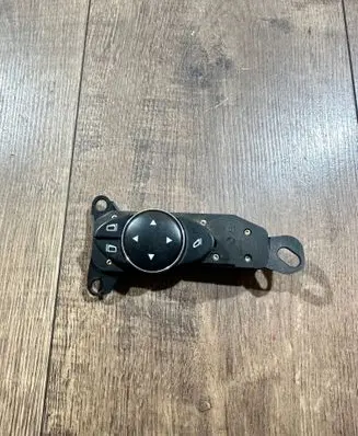 Mercedes-Benz E W211 Wing mirror switch 2118208510 03211011