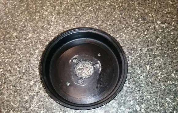 Audi Q7 4L Water pump pulley 059121031L