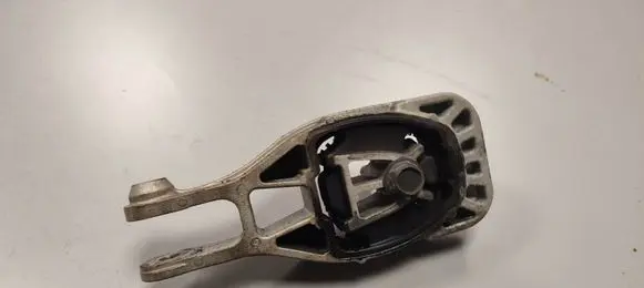 Buick Encore I Engine mount bracket 95248684