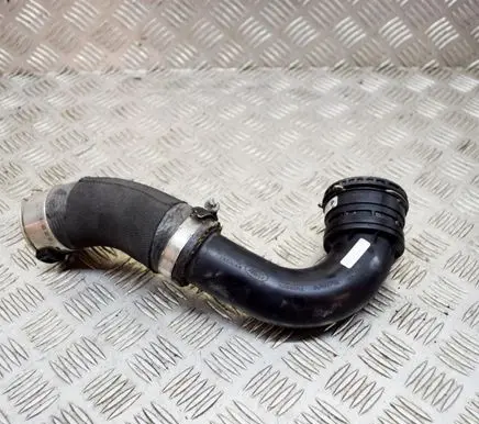 Land Rover Range Rover Evoque L538 Intercooler hose/pipe GJ326C715 HJ326C646