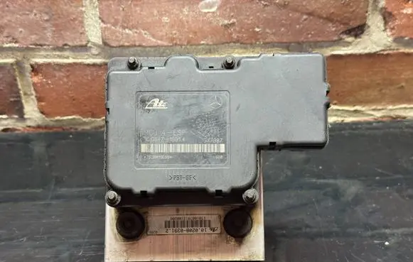 Mercedes-Benz ML W163 ABS Pump A1634310512 209020402