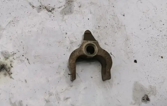 BMW 3 E90 E91 Fuel Injector clamp holder NOCODE