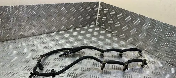Fuel return line/hose