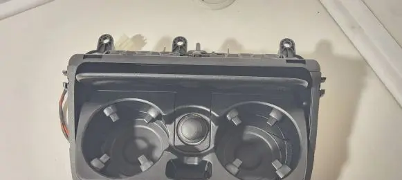 Cup holder front