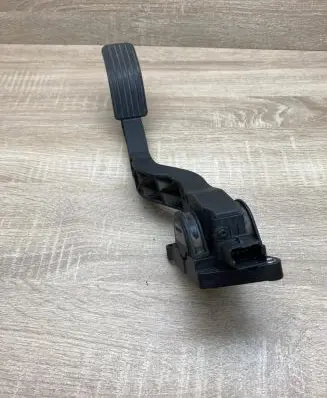 Peugeot 206 Accelerator throttle pedal 9645852280 0280752237