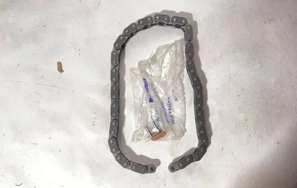 Mercedes-Benz 190 W201 Oil pump chain A0039970094 34123065 000916