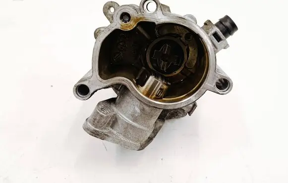 Volvo V60 Vacuum pump 31316143