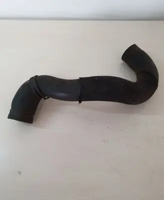 Opel Zafira B Engine coolant pipe/hose 13117572