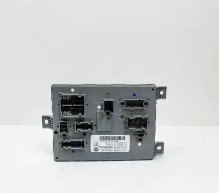 Mercedes-Benz C W205 Central body control module 222900601